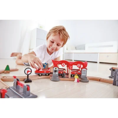 Hape drveni željeznički set