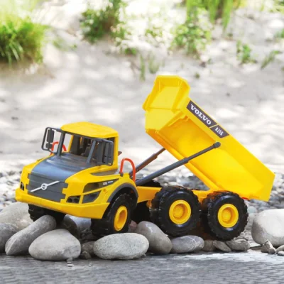 Lena Worxx, kamion Volvo A25G